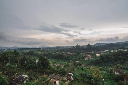 Чипанас: Formerly Reddoorz Near Kebun Raya Cibodas