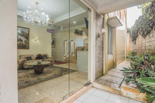 Чипанас: Formerly Reddoorz Near Kebun Raya Cibodas
