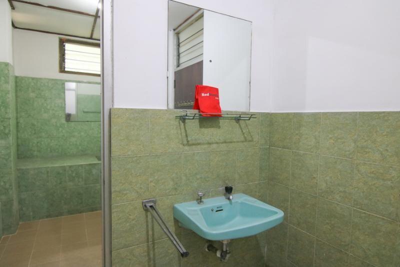 Семаранг: Reddoorz Syariah Near Akademi Kepolisian 2