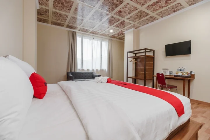Тангеранг: RedDoorz Plus near Soekarno Hatta Airport 2
