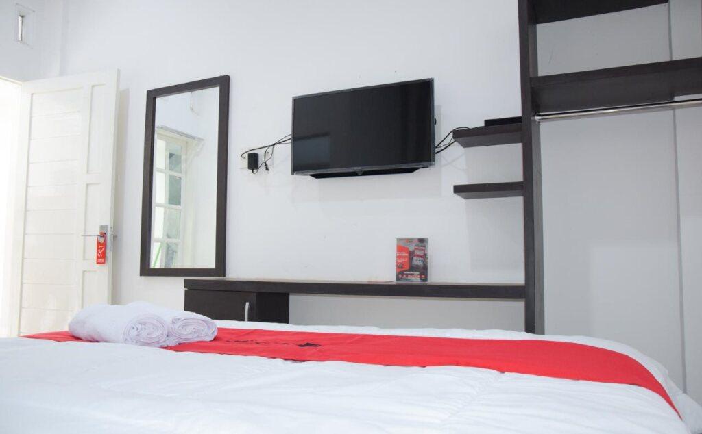 Медан: RedDoorz near UIN Sumatera Utara