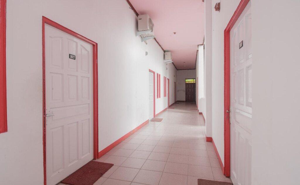 Понтианак: KoolKost Syariah near Ayani Mega Mall Pontianak