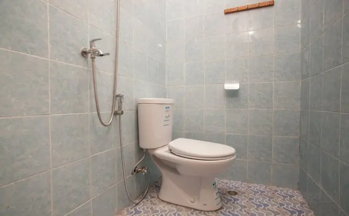Сурабая: RedDoorz near Petra University 2