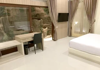Маланг: Hillside Suite Guest House