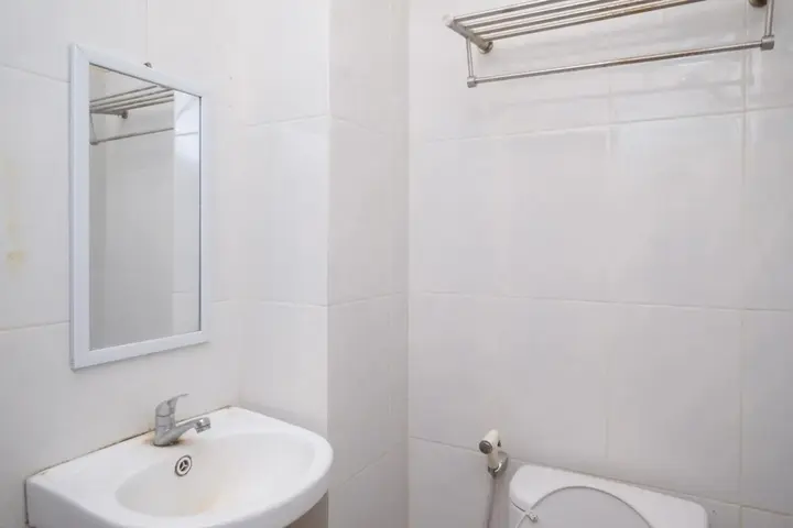 Батуретно: OYO 646 Kvinn Kostel