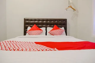Маланг: OYO 528 Safa Guest House
