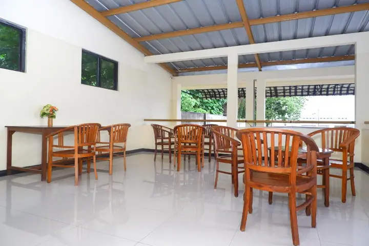 Семаранг: Hotel Pelangi Indah
