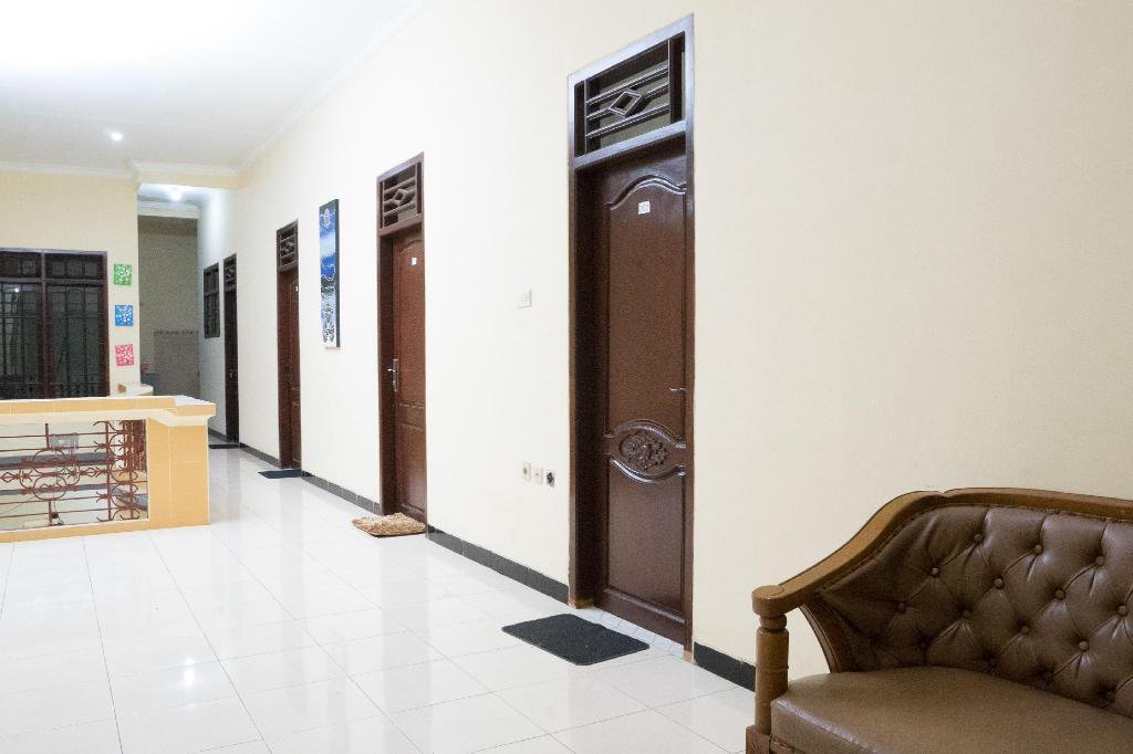 Маланг: Al Thalib 8 Syariah by Oyo Rooms