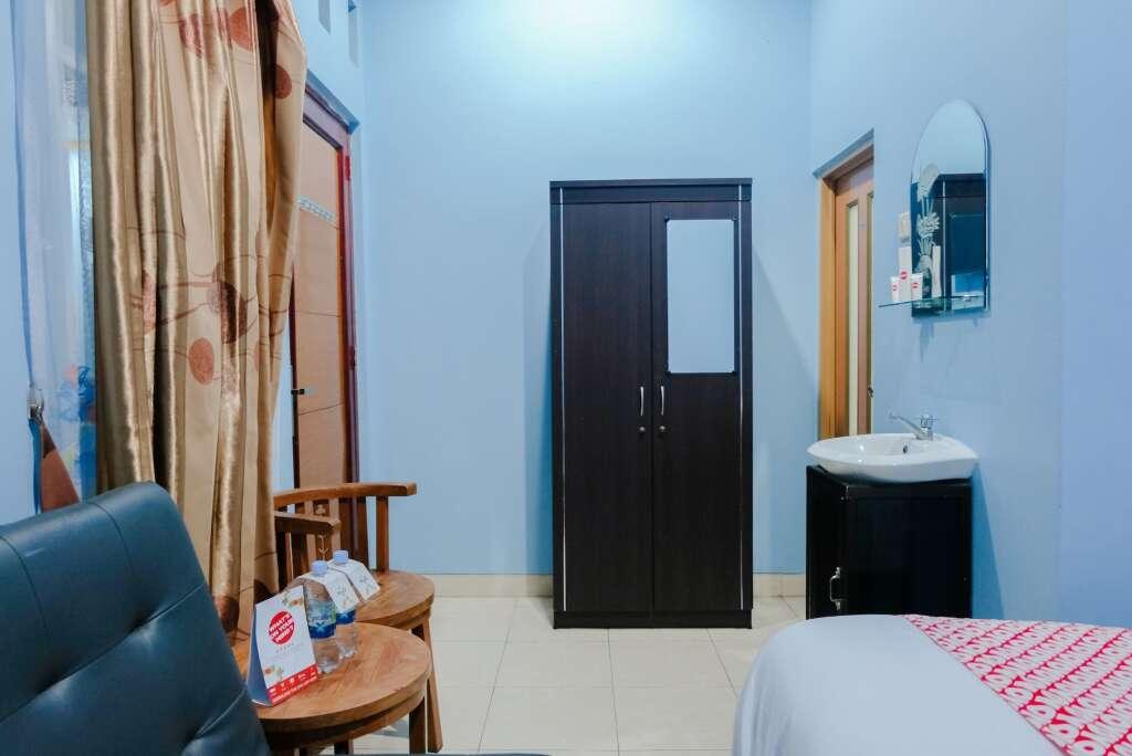 Маланг: OYO 778 Guest House Amalia Malang