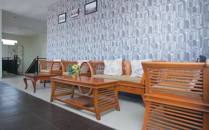 Палангкарая: Oyo 790 Hotel Obelix Syariah