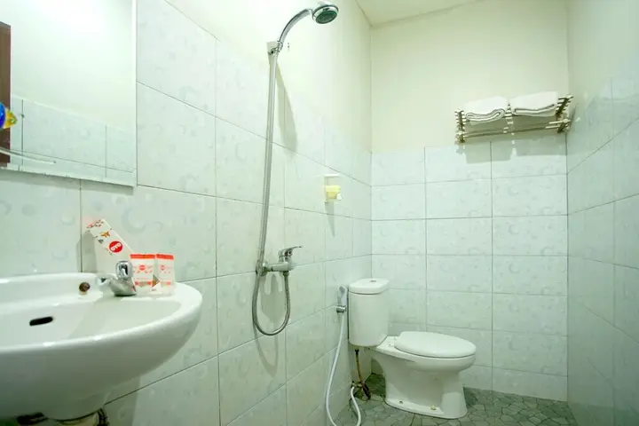 Палангкарая: Oyo 790 Hotel Obelix Syariah