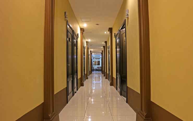 Петумбак: Hotel AERO