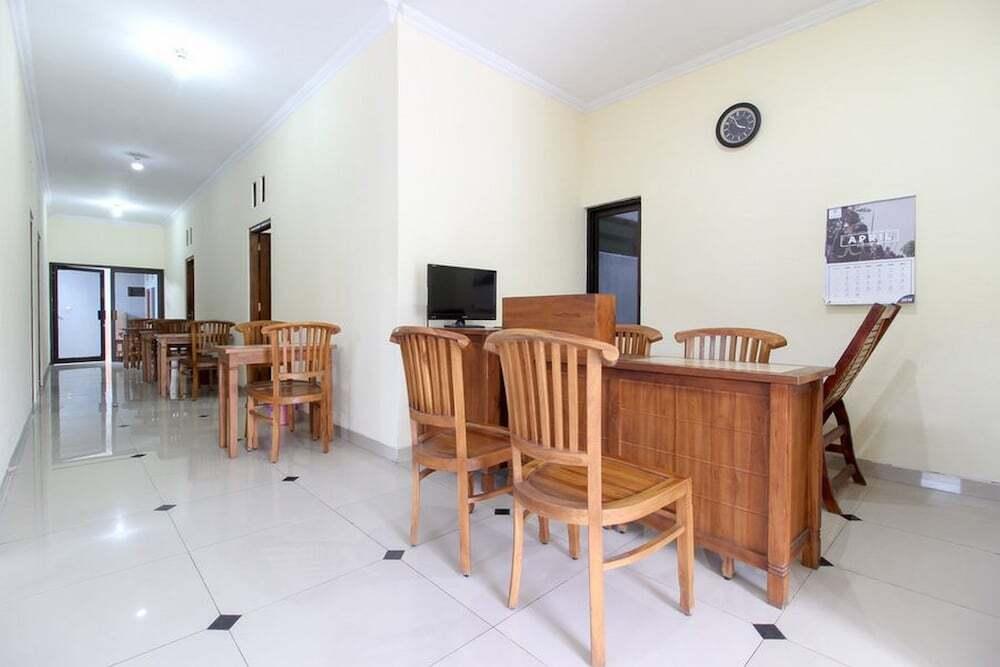 Депок: Reddoorz near Rumah Sakit Condong Catur