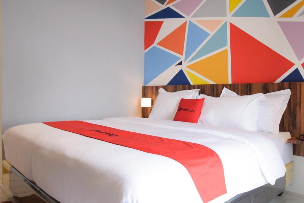 Медан: RedDoorz Plus near UNIMED Medan