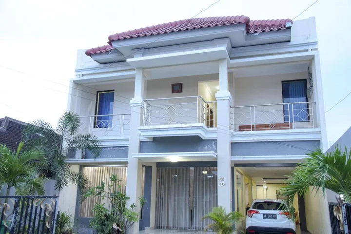 Батуретно: RedDoorz Syariah near Jogja City Mall 2