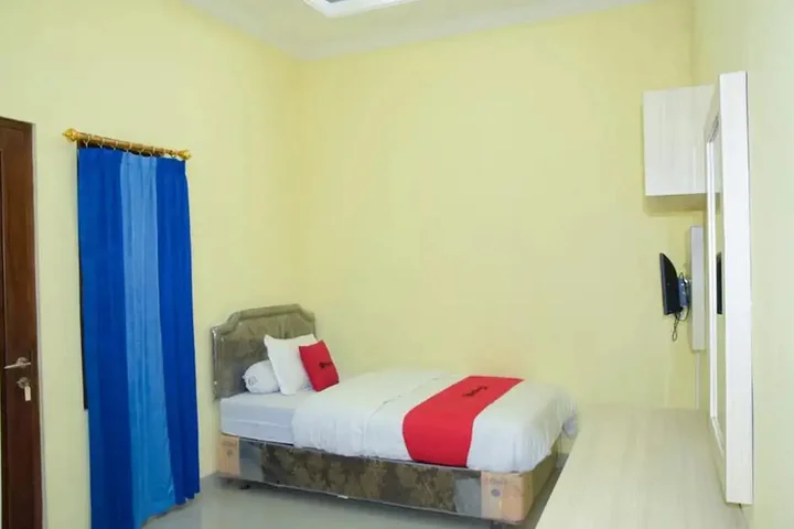 Батуретно: RedDoorz Syariah near Jogja City Mall 2