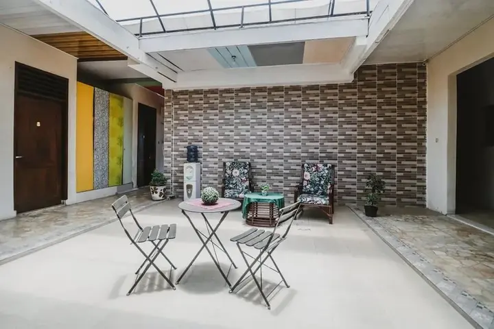 Медан: RedDoorz near Millennium ICT Center Medan