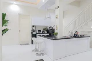 Депок: OYO 939 Rumah Teteh Syariah Kledokan