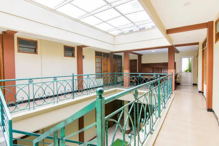 Депок: SUPER OYO 890 Dewi Fortuna Guest House