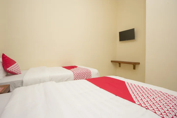 Депок: OYO 952 Annisa Syariah Guest House