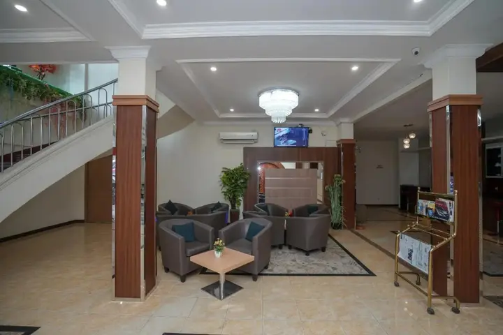 Палембанг: OYO 987 Hotel Bina Darma