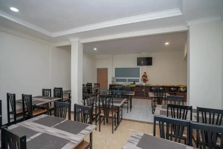 Палембанг: OYO 987 Hotel Bina Darma