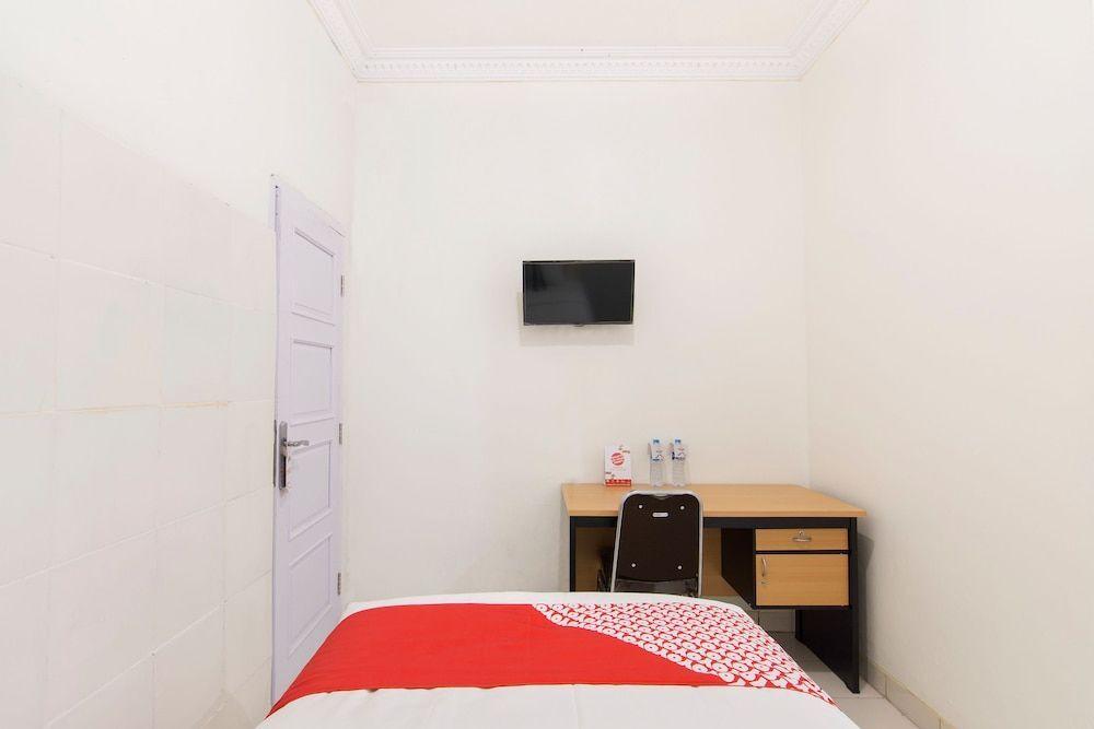 Батуретно: OYO 966 Dinda Guesthouse
