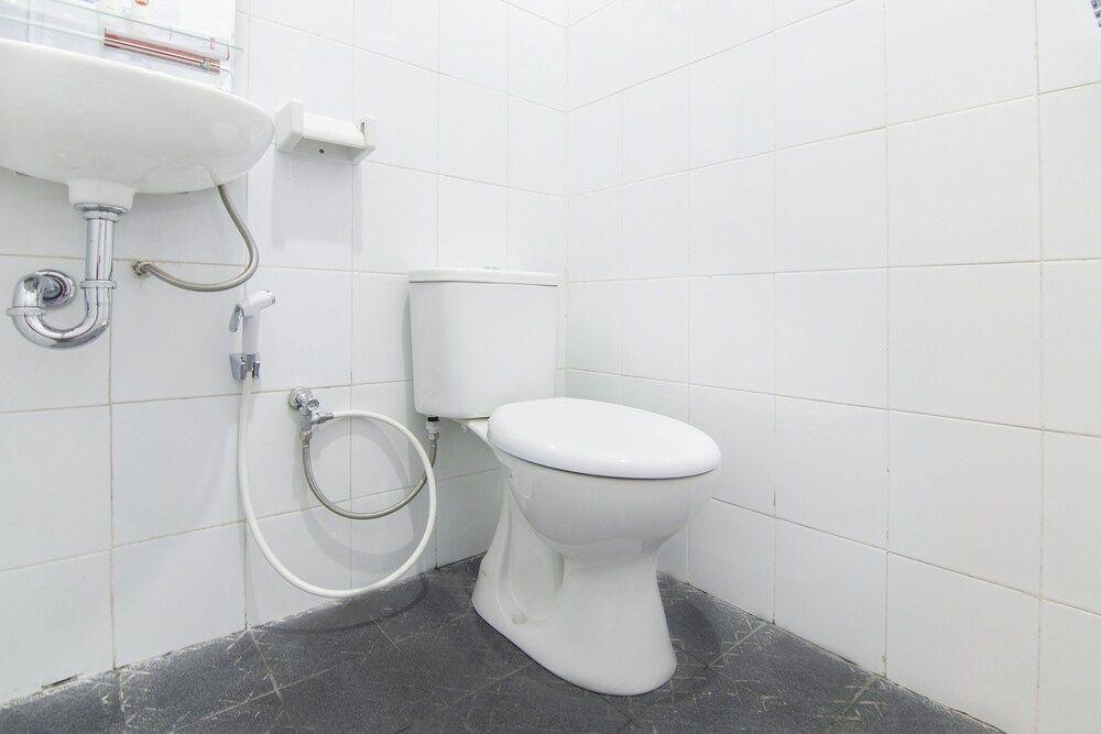 Батуретно: OYO 966 Dinda Guesthouse