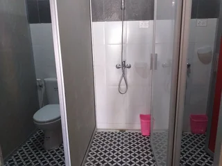 Батуретно: Home Addicts Hostel