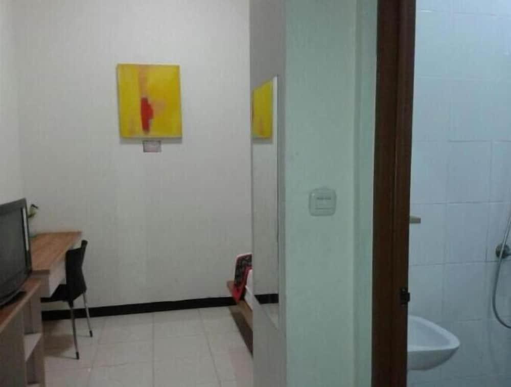 Бандунг: Rumah Tawa Guesthouse 2