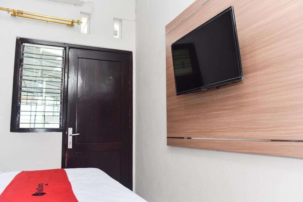 Маланг: RedDoorz Plus near Malang Town Square