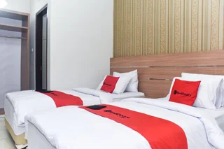 Маланг: RedDoorz Plus near Malang Town Square