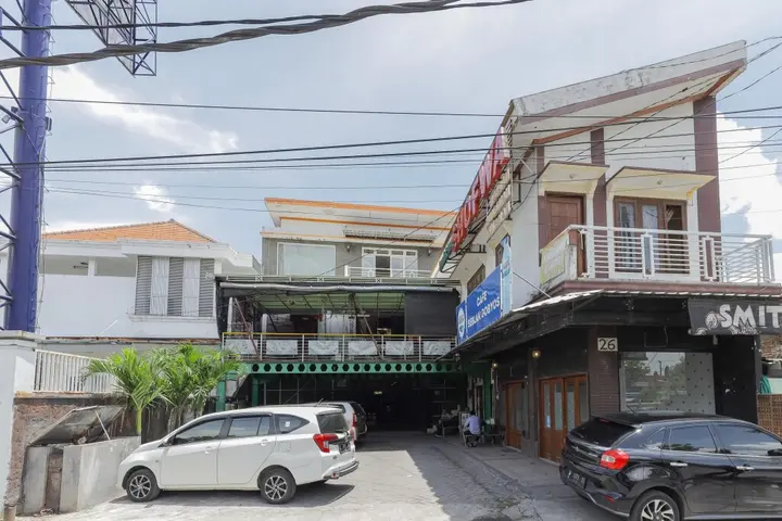 Сурабая: RedDoorz near Juanda International Airport 2