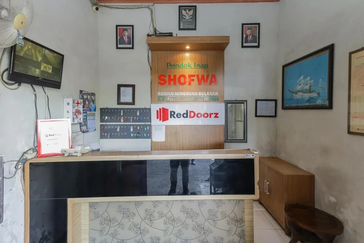 Сурабая: RedDoorz near Juanda International Airport 2