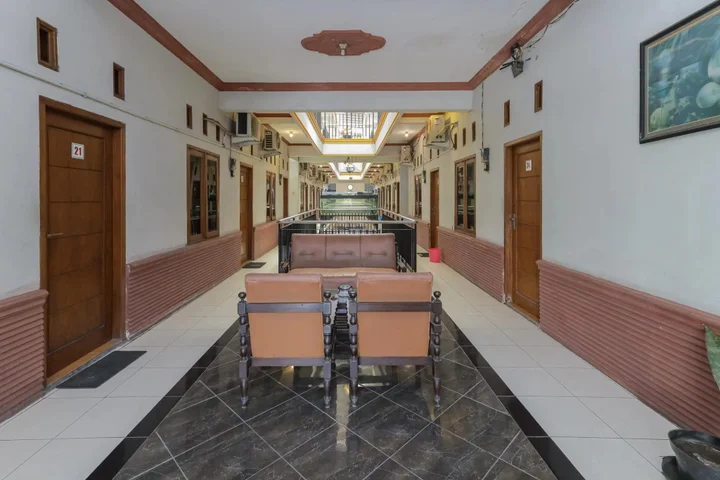 Сурабая: RedDoorz near Juanda International Airport 2