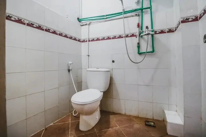 Батуретно: RedDoorz @ Jalan Monjali