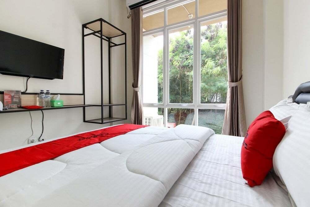 RedDoorz near Jogja City Mall 3 — фото 6
