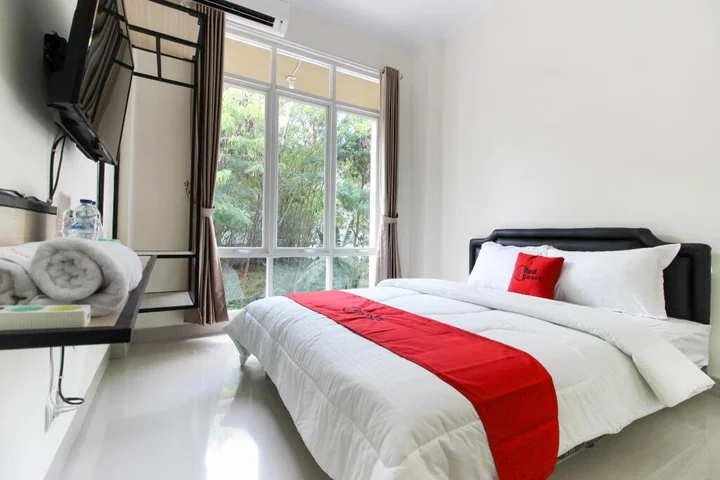 Батуретно: RedDoorz near Jogja City Mall 3
