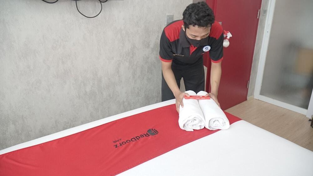Батуретно: RedDoorz near UMY Yogyakarta 2