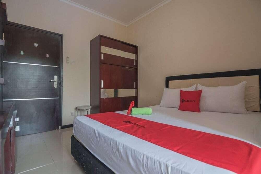 Баликпапан: RedDoorz near E Walk Mall Balikpapan