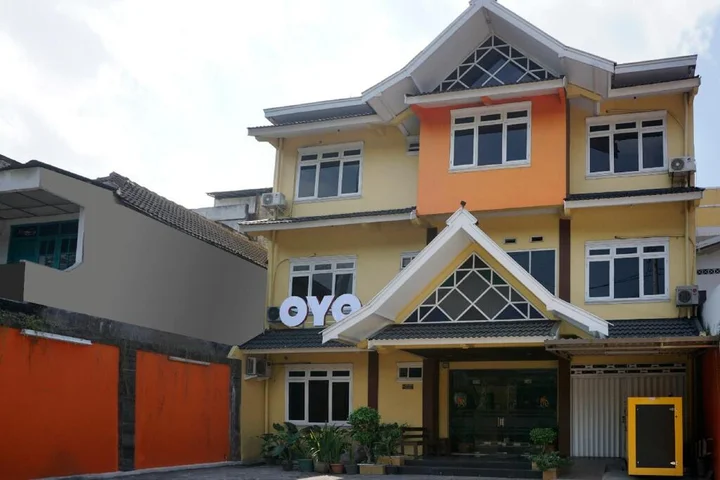 Депок: OYO 902 Hotel Pondok Anggun