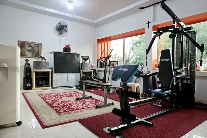 Пеканбару: Oyo 1076 Dmc Homestay