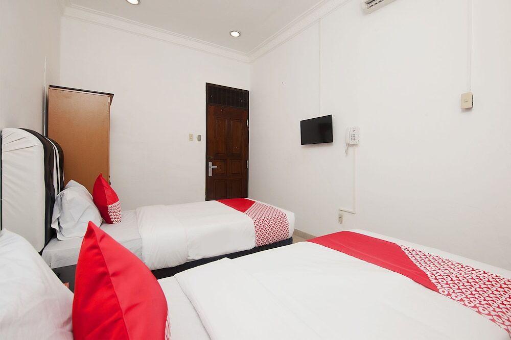 Медан: OYO Life 2843 Raz House Syariah