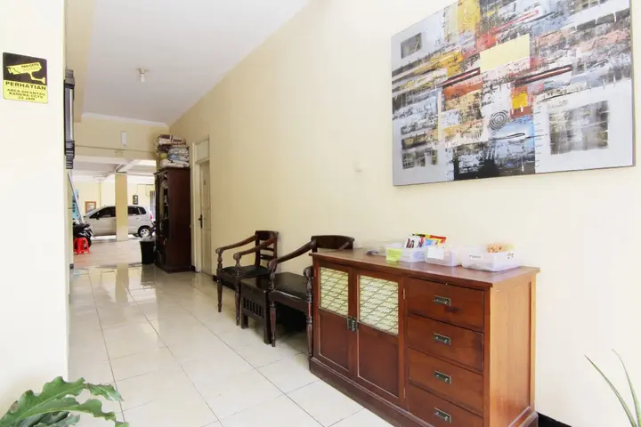 Депок: JJ House Gejayan