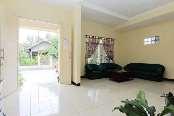 Депок: JJ House Gejayan
