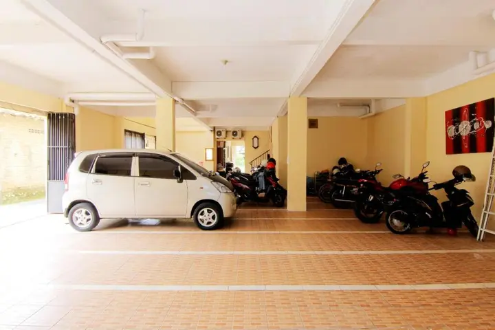 Депок: JJ House Gejayan