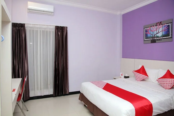 Палу: OYO 1138 Purple Hotel