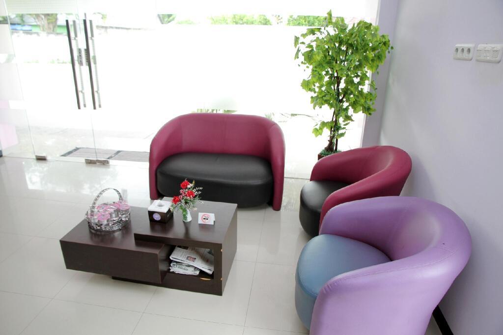 Палу: OYO 1138 Purple Hotel