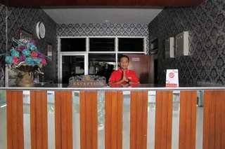 Палу: OYO 840 Hotel Dely