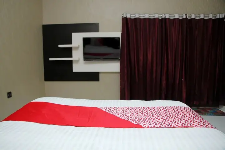 Палу: OYO 840 Hotel Dely